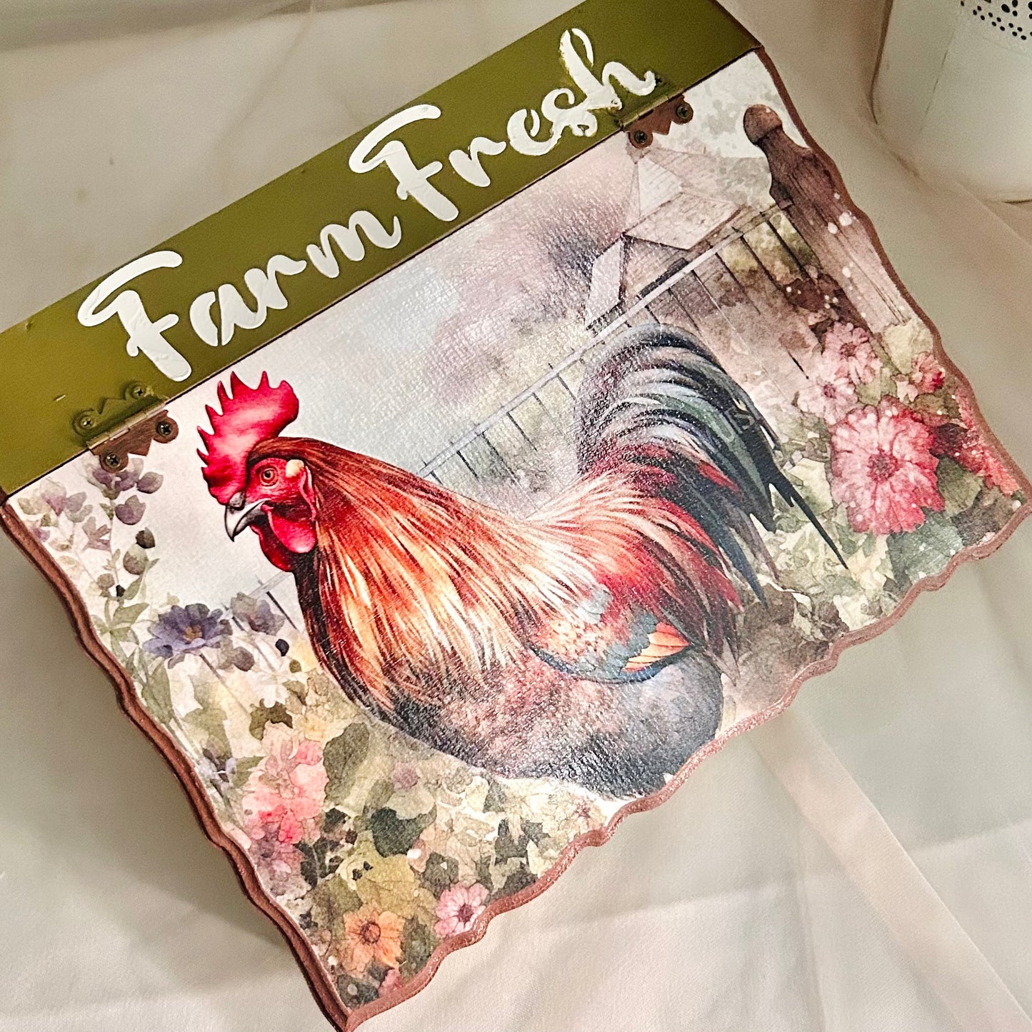 Country Rooster BreadBox - Kitchen Counter Storage for breads and dry items | PASTEL WOODS