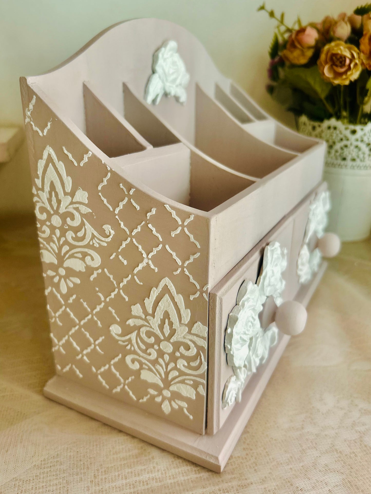 Rose Reverie Makeup & Jewellery Organiser | 7 compartments & 2 drawers