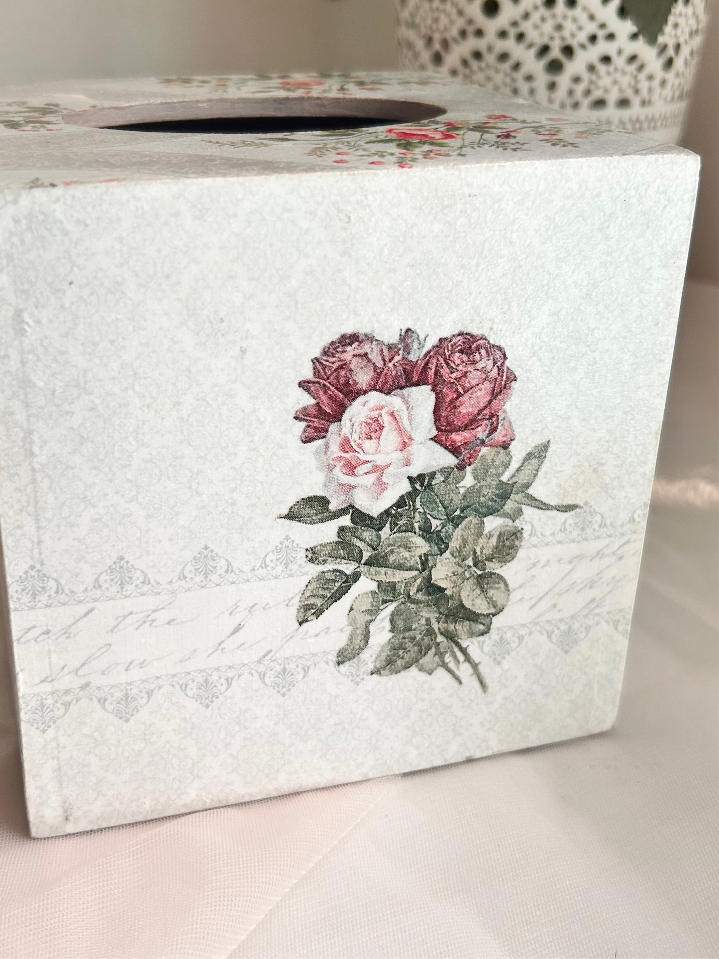 Elegant grey cube tissue box