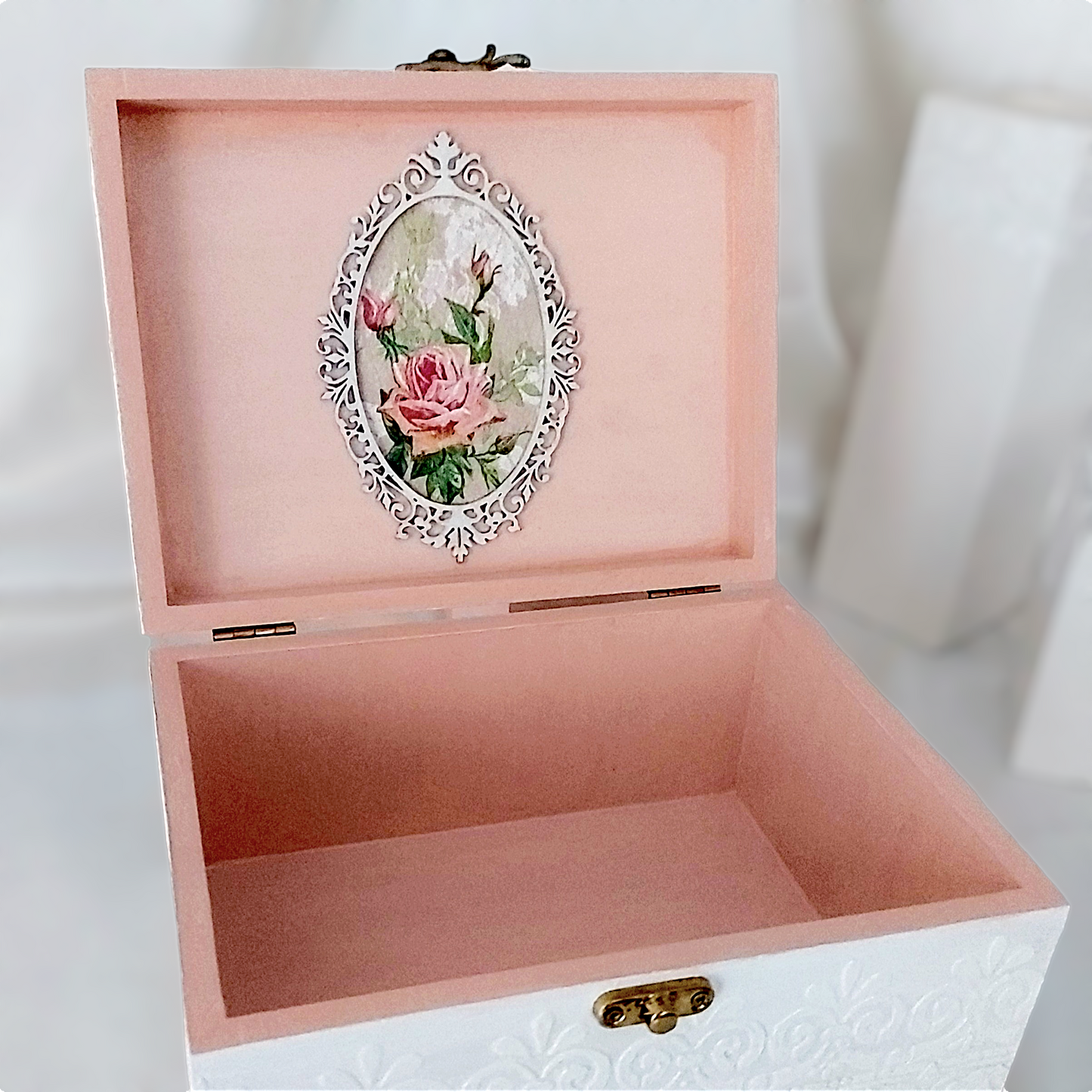 Beige and Peach Storage box for wedding gifting | Floral Jewellery Box in Beige