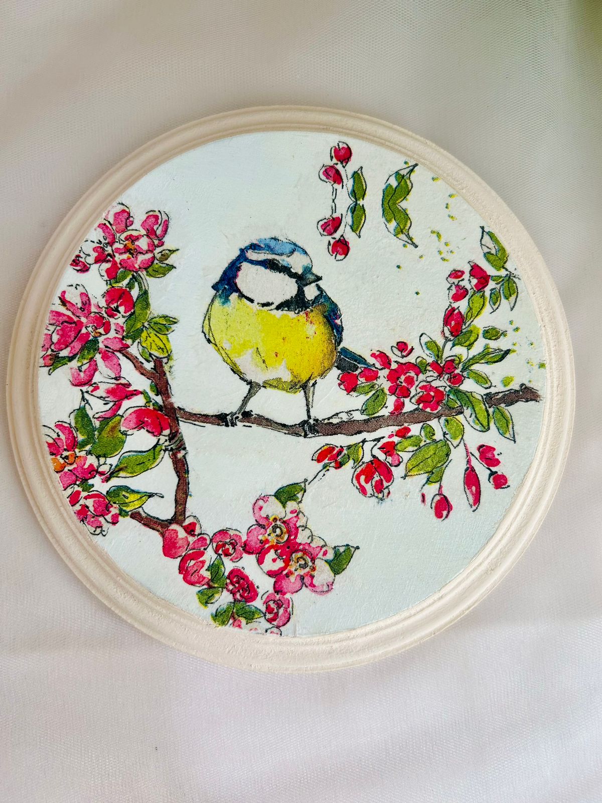 Round Wall Plates | Wall Hanging - Spring Bird