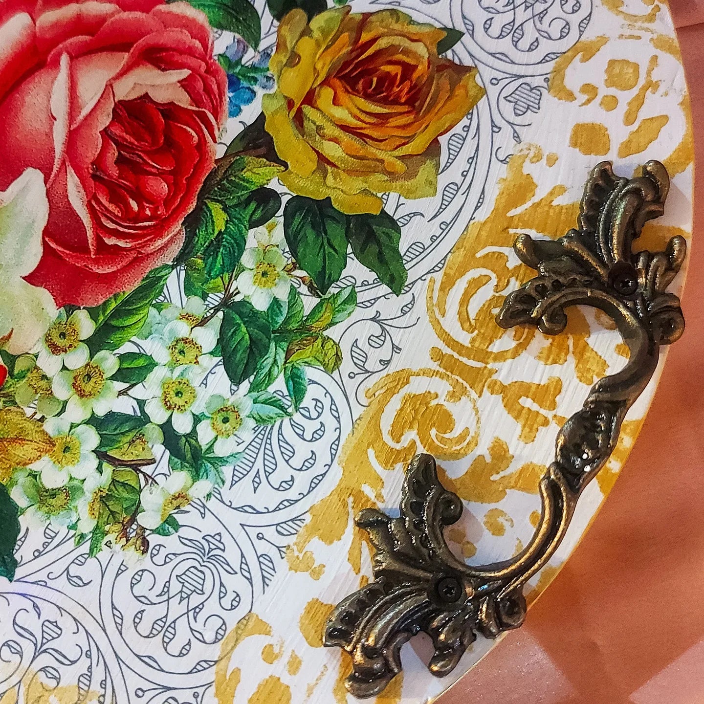 Round Floral Serving tray vintage handles