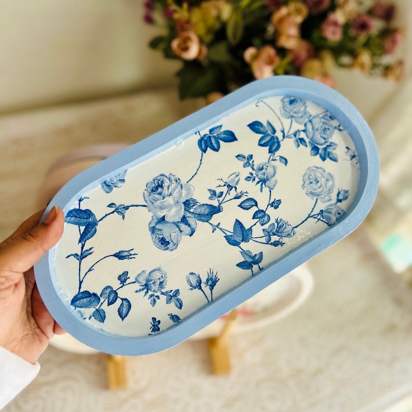 Mini Oval Floral Wooden Trinket Tray | Vintage Cottage Decor - Blue Willow
