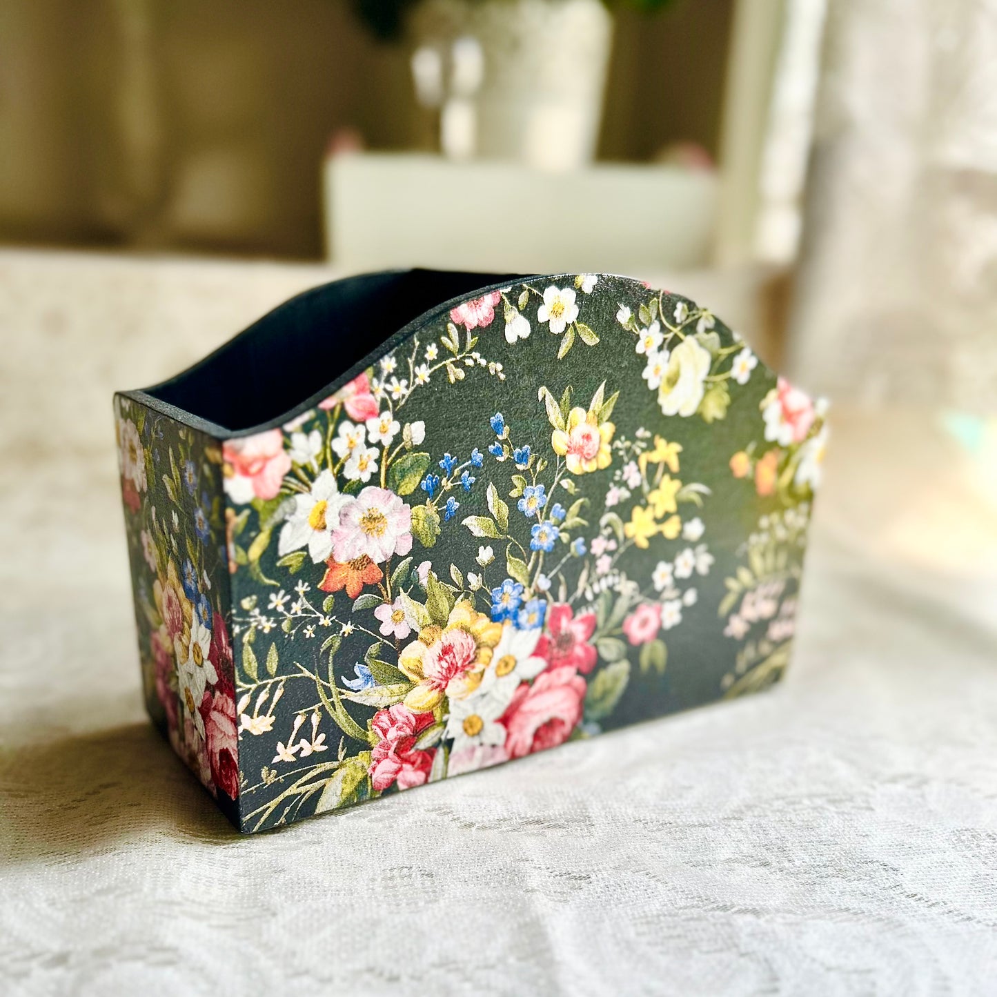 Dark Secret Cutlery Holder | Floral holder for cutlery, brushes , pens