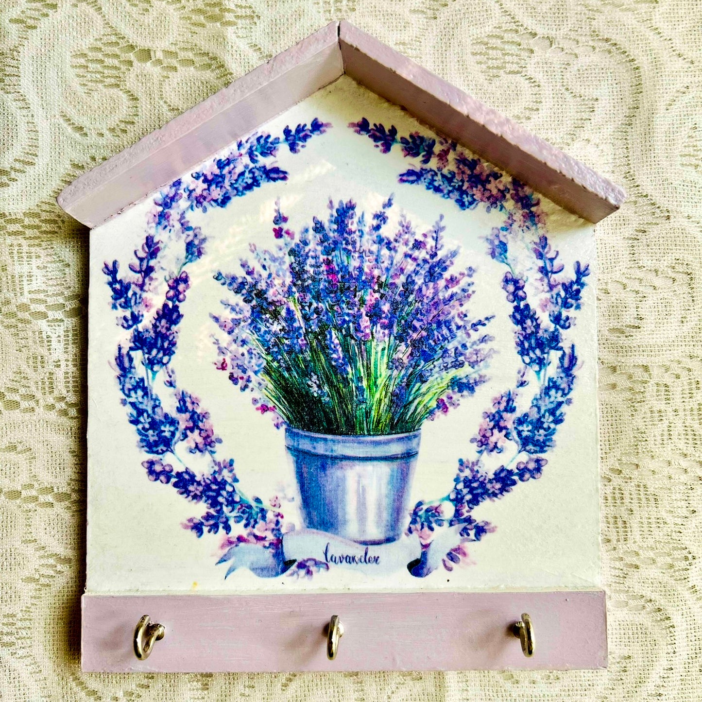 Lavendar Hut Keyholder | Wall Key hanger for gifting | with 3 hooks