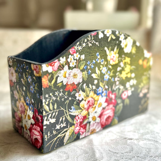 Dark Secret Cutlery Holder | Floral holder for cutlery, brushes , pens