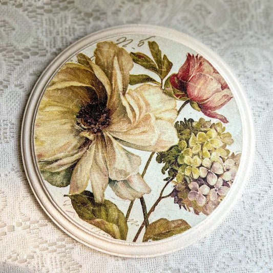 Round Wall Plates 6" - Beige Floral