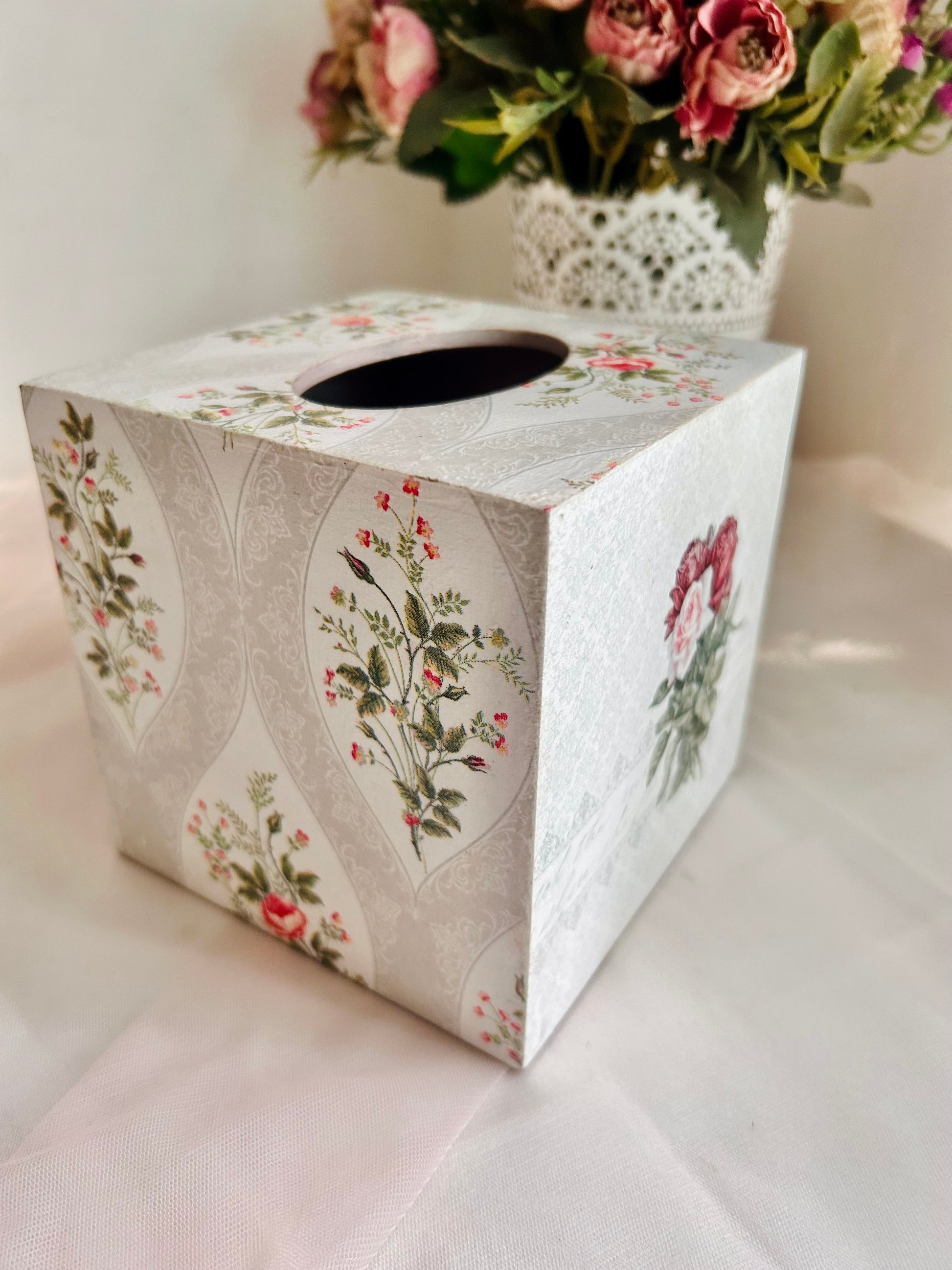 Vintage style tissue box 
