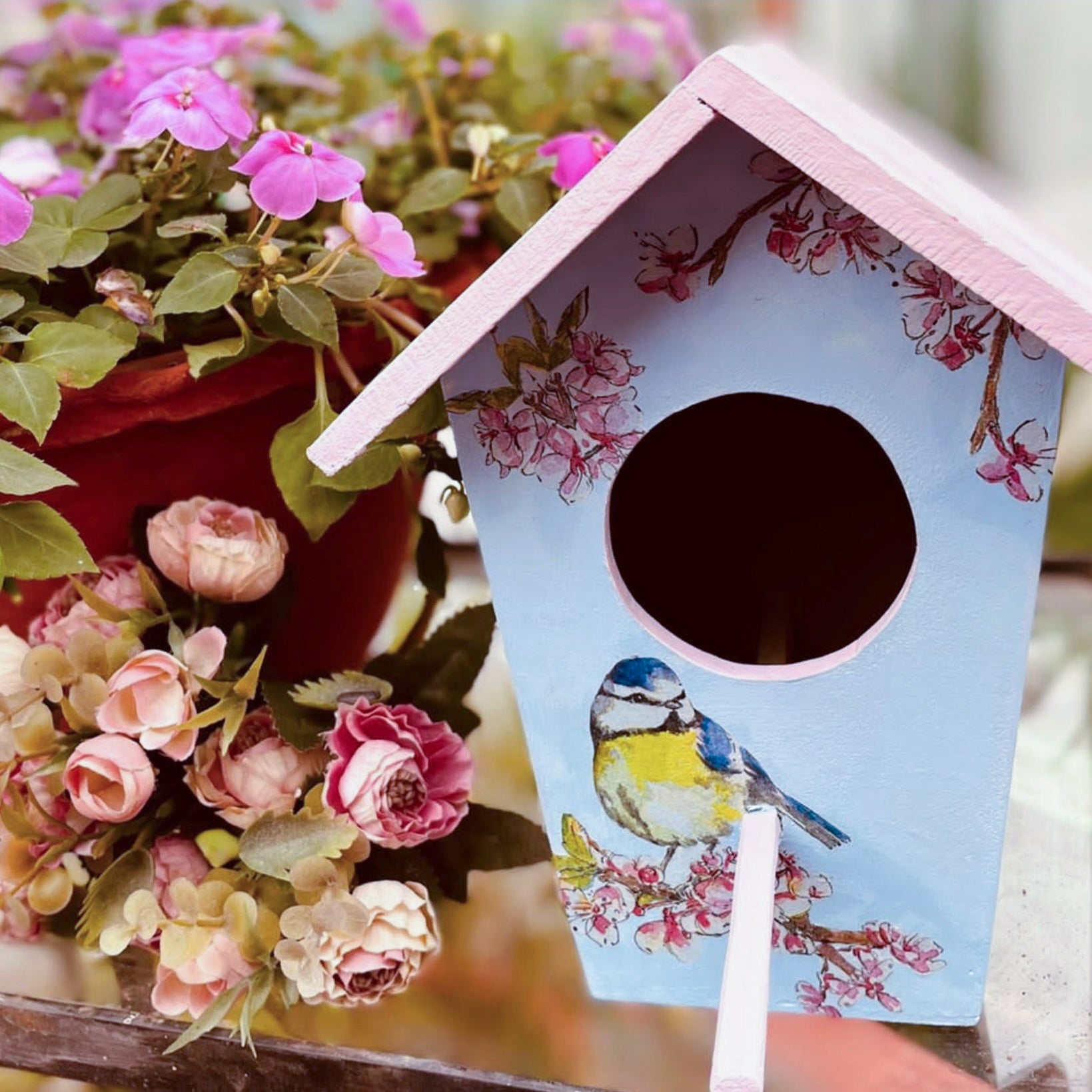 Pretty Birdhouse for balcony or garden