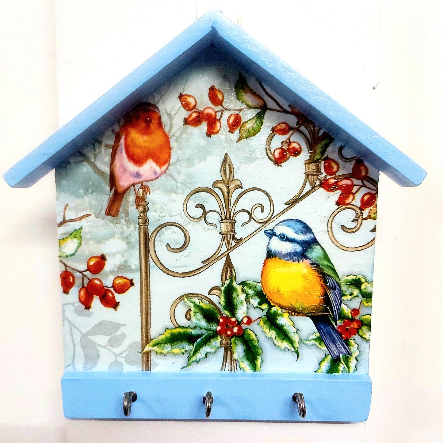 Hut Keyholder | Wall Key hanger for gifting | with 3 hooks