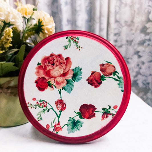 Red Roses - Round Wall Plates 6" | Pastel Woods
