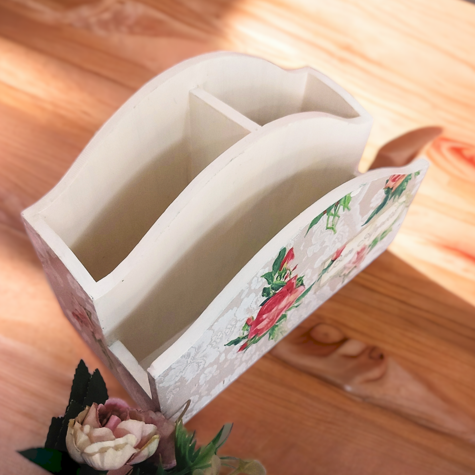 Cutlery holder organiser