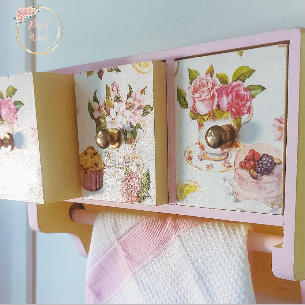 English tea kitchen roll hanger | Available only on Preorder